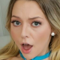 Lily Larimar Naken