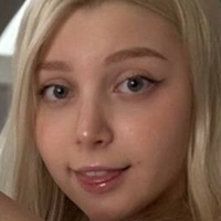 LilyNeska Naken