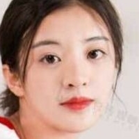 Lin Yuxi Naken