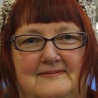 Linda McCrae Naken