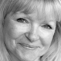 Linda Regan Naken