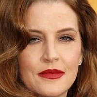 Lisa Marie Naken