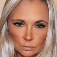Lisa Sutton Naken