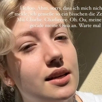 Lisa Übelsbacher Naken