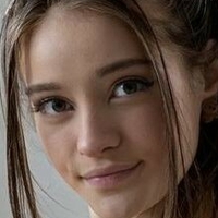 Livie Catha Naken