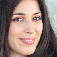 Liz Tabish Naken