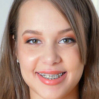 Liza Rowe Naken