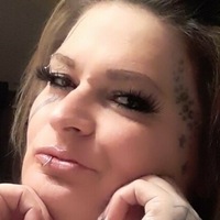 lluvely Naken