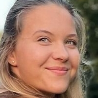 Loreena Unterwegs Naken