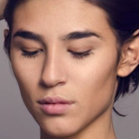 Lorena Andrea Naken