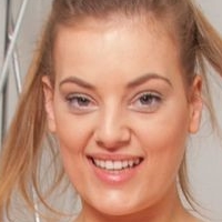 Lottie Rose Naken