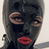 luciaandleighlatex Naken