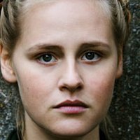Lucie Hollmann Naken