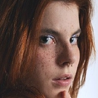 Lucilla Jiggly Naken