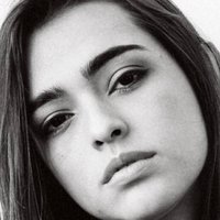 Lucy Vives Naken