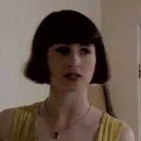 Lulu Benton Naken