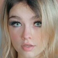 Luna Ash Naken