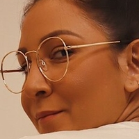 Luna Gonzales Naken