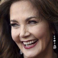 Lynda Carter Naken