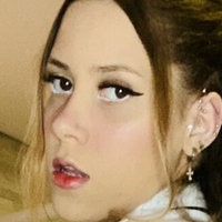 Lyne Pink Naken