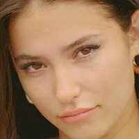 Maddy Dietz Naken