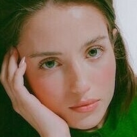 madelineargy Naken