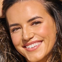 Mady Dewey Naken