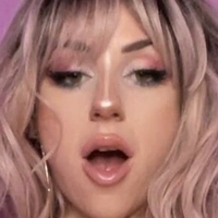 Mama Fiona Naken