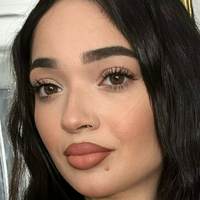 mamicila Naken