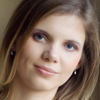 Maria Mathiesen Naken