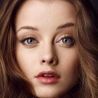 Maria Zhgenti Naken