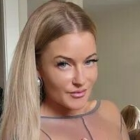 Marie Bombshell Naken