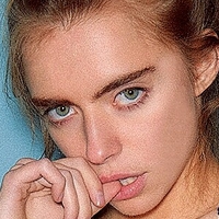 Marta Piekarz Naken
