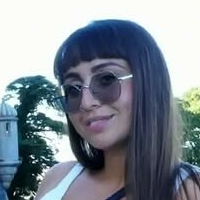 Martina Bera Naken