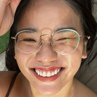 Mathilda Huang Naken