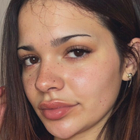 Maya Nicole Naken