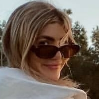 Megan Aisoff Naken