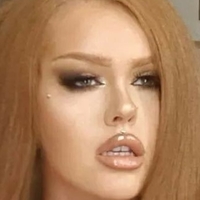 Megan Carys Gomer Naken