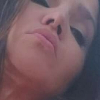 Melaine Elert Naken