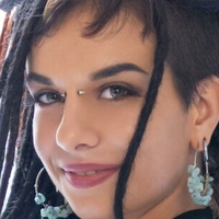 Memole Naken