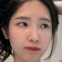 Mena Noona Naken