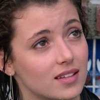 Mia Sara Naken