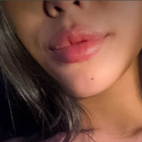 Mia Skye Naken