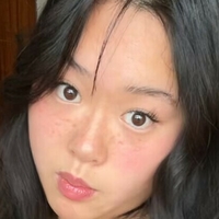 Michela Han Naken