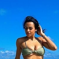 Michelle Bassetti Naken