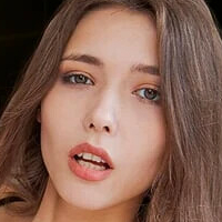 Mila Monte Naken