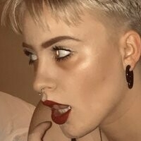 Mila Orriols Naken