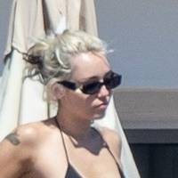 Miley Cyrus Naken