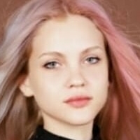 Mili Haykin Naken