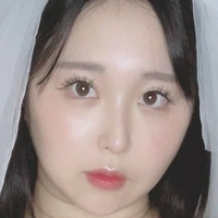 Milky Ueda Naken